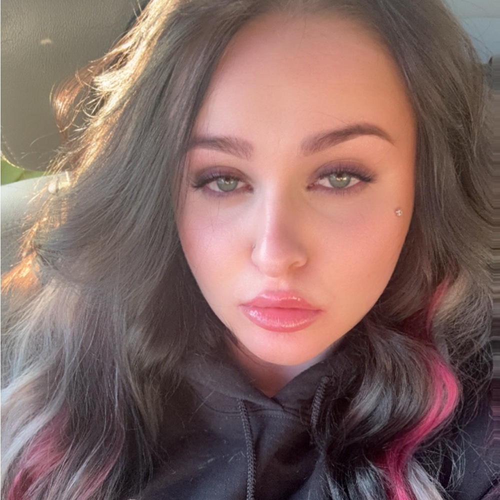 Meet your Posher, Abby